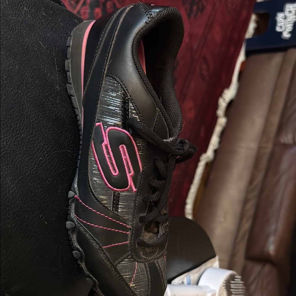 Skechers Black and Pink Sporty Sneakers with Mesh Design